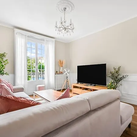 Harmonia - 10p - Cinema - Piscine - Billard